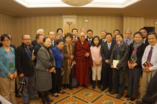 达赖喇嘛尊者接见、会见以及与华人作家座谈