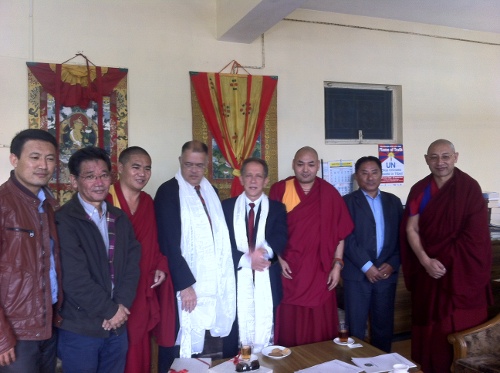 参访达兰萨拉的巴西议员和部分西藏人民议会议员