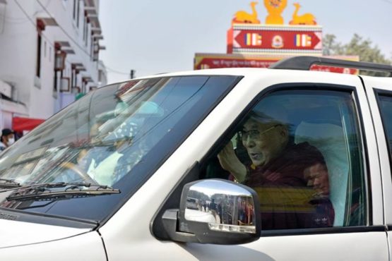达赖喇嘛尊者启程前往浦那地区