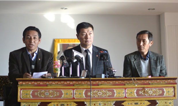 藏人行政中央教育部召开新闻发布会