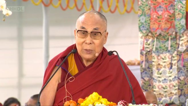 达赖喇嘛尊者在印度佛教圣地菩提伽耶向该邦各高等院校数千名大学生发表公开演讲
