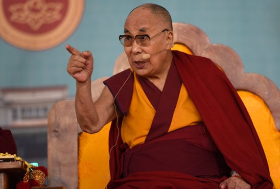 达赖喇嘛尊者在向达赖喇嘛高等教育学院师生和民众发表演讲 2018年8月13日 照片/Tenzin Phende/DIIR