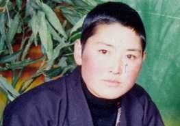 西藏甘孜縣境內的朗扎尼古俺醫生尼師其美