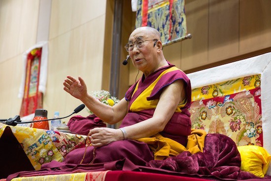 達賴喇嘛尊者在日本大阪進行的弘法活動上發表講話 2016年11月12日 照片/ 晉美群培