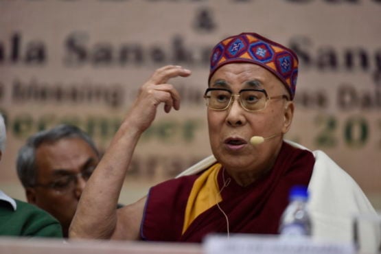达赖喇嘛尊者在“佛陀与甘地全球和平理念”研讨会上发言 照片/Tenzin Jigme/DIIR