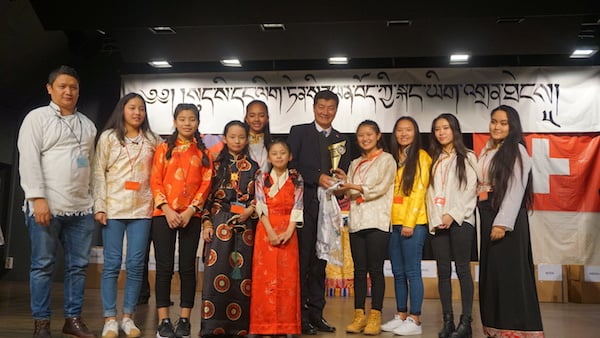 藏人行政中央司政洛桑森格在瑞士藏人社区举办的第五届西藏语言比赛闭幕式