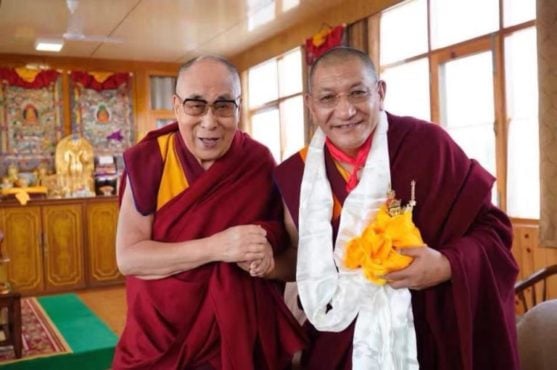 藏传佛教宁玛派第七任教主噶陀•格泽仁波切于2018年1月27日在菩提伽耶觐见达赖喇嘛尊者