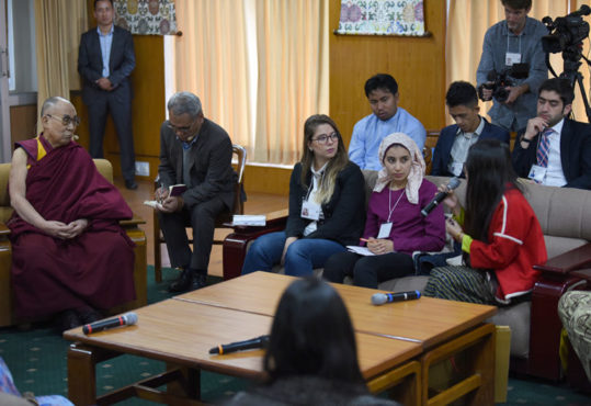 与会青年领袖在向达赖喇嘛尊者提问 2018年10 月24日 照片/Tenzin Phende/DIIR/CTA
