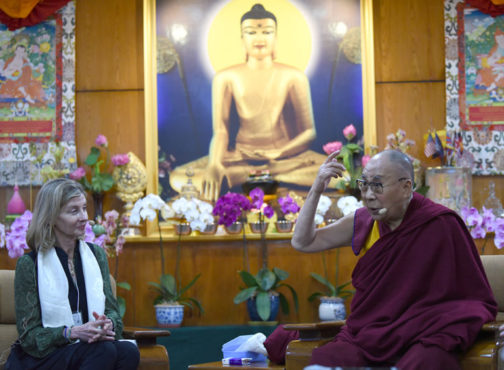达赖喇嘛尊者在与全球青年领袖第三次年度对话上发表讲话 2018年0月24日 照片/Tenzin Phende/DIIR/CTA