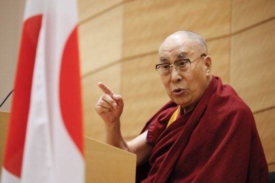达赖喇嘛尊者在向日本国会支持西藏小组发表讲话 2018年11月20日 Tenzin Jigme/OOT Japan