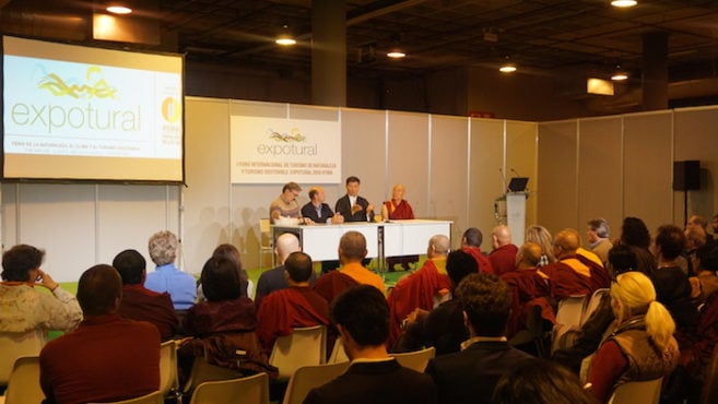 藏人行政中央司政洛桑森格在西班牙首都马德里召开的2018马德里国际贸易博览会上致辞  2018年11月1日  照片/司政办公室