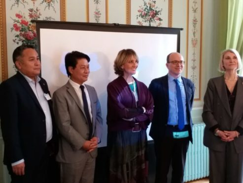 藏人行政中央驻布鲁塞尔办事处代表会晤法国国民议会支持西藏小组成员