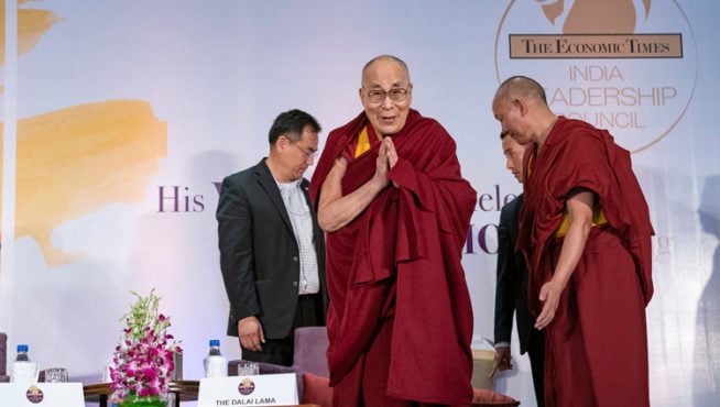 达赖喇嘛尊在新德里出席印度商界领袖会议   2018年12月10日 照片/Tenzin Choejor/OHHDL