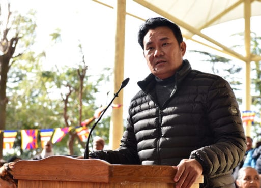 藏人行政中央卫生部部长曲炯旺修在第23届喜马拉雅艺术节上发表讲话 照片/Tenzin Phende/DIIR