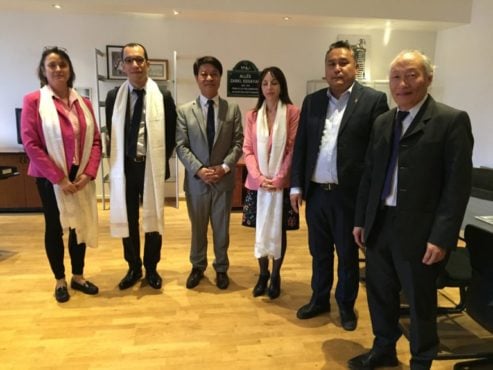 藏人行政中央驻布鲁塞尔办事处代表会见法国巴黎市政府官员