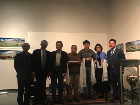 出席藏汉青年交流活动的藏汉专家和学者 2019年1月27日 照片/驻北美华人事务联络官