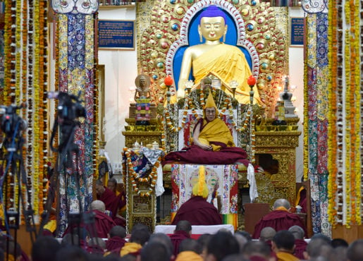 达赖喇嘛尊者在长寿祈愿法会诵经祈福  2019年2月27日    照片/Tenzin Phende/CTA  