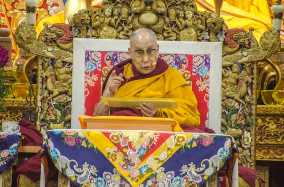 达赖喇嘛尊者在达兰萨拉大乘法苑向数千信众传授《中观心要论》 2019年2月20日 照片/Tenzin Jigme/CTA