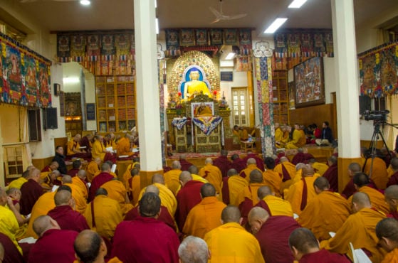 聆听达赖喇嘛尊者传授《中观心要论》的僧众 2019年2月20日 照片/Tenzin Jigme/CTA