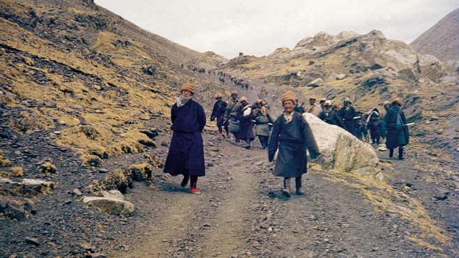 图片：西藏精神领袖达赖喇嘛1959年被迫流亡印度   （达赖喇嘛西藏宗教基金会提供）