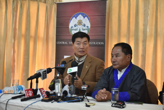 藏人行政中央司政洛桑森格在新闻发布会上发言 2019年3月15日 照片/Passang Dhondup/CTA