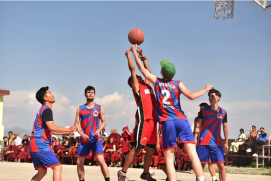 岗饶沃藏人定居点民众在司政洛桑森格参访期间举办篮球比赛 2019年4月19日 照片/Tenzin Jigme/CTA