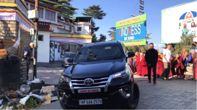 达赖喇嘛尊者前往印度昌迪加尔市访问