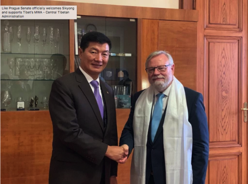 捷克共和国参议院副议长吉里·奥伯法泽先生在参议院接待藏人行政中央司政洛桑森格 2019年10月15日 照片/司政办公室