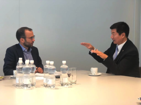 司政洛桑森格接受瑞士媒体NZZ主持人帕特里克·佐尔的采访 2019年11月13日 照片/Tenzin Wangchuk/ Tashi Namgyal