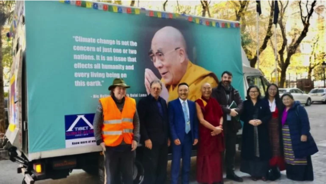 西藏团队在西班牙马德里市宣传西藏气候变化