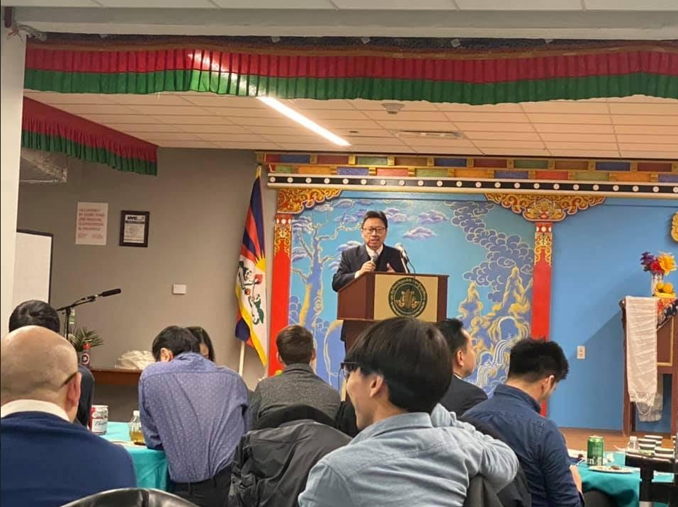 著名政治评论员、中国民主党领袖陈破空在会议上发言 照片/驻北美办事处提供