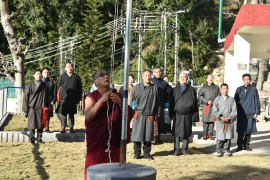 藏人行政中央在噶厦办公楼前举行升印度国旗仪式 2020年1月26日 照片/Tenzin Phende/CTA