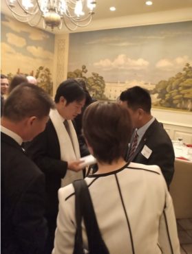 驻北美办事处秘书长扎西顿珠在华盛顿会见台湾副总统当选人赖清德  2020年2月4日  照片/驻北美办事处提供