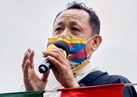 2020年3月8日，在台西藏人福利协会会长丹增南达︰因应武汉肺炎，今年游行全程戴口罩不喊口号 （锺广政 摄）