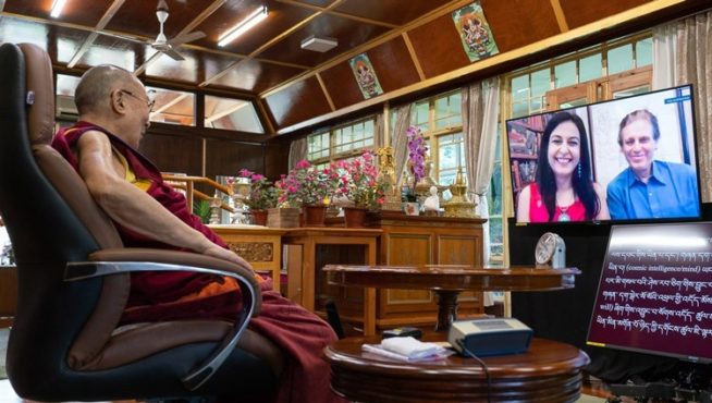 达赖喇嘛尊者在融入心灵机构主办的交流活动上发表现代教育体系需要世俗伦理为主题的演讲 2020年8月25日 摄影/Ven Tenzin Jamphel/OHHDL