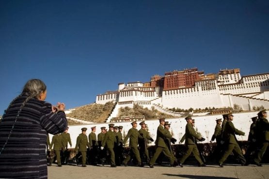 北京加强对西藏的管控，限制各国记者和外交官出入 照片/ AP