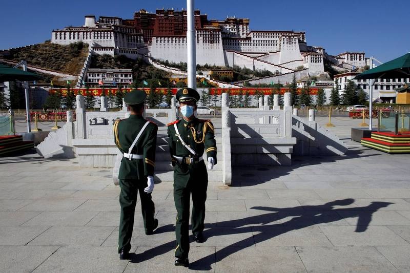 西藏流亡政府藏人行政中央司政洛桑森格应美方邀约，于周五（20日）踏入美国白宫，是60年来首次。 （路透）