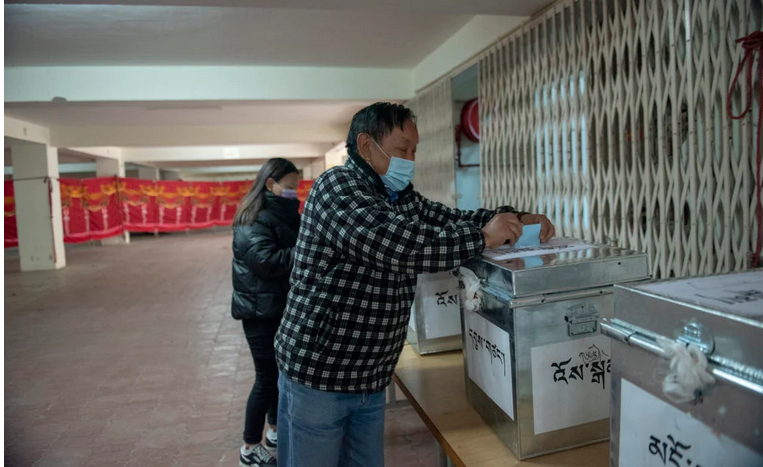 藏人行政中央最高法院助理法官投票选举2021年司政和议会议员 2021年1月3日 摄影/Tenzin Jigme/CTA