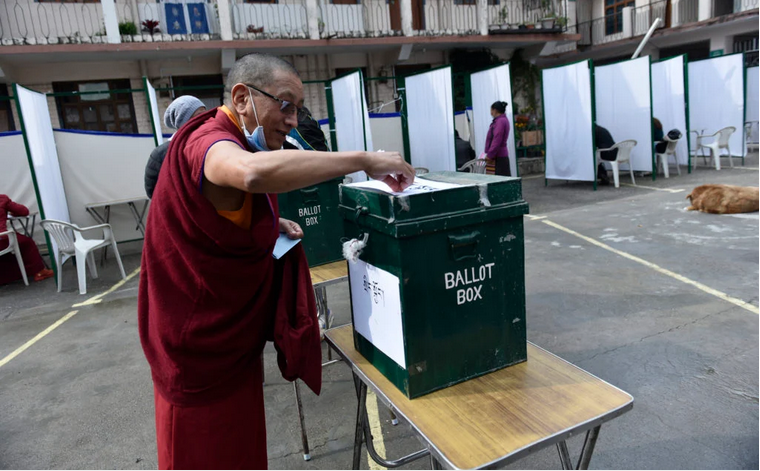 藏人行政中央文化与宗教部长投票选举2021年司政和第十七届西藏人民议会议员 2021年1月3日 摄影/Tenzin Jigme/CTA