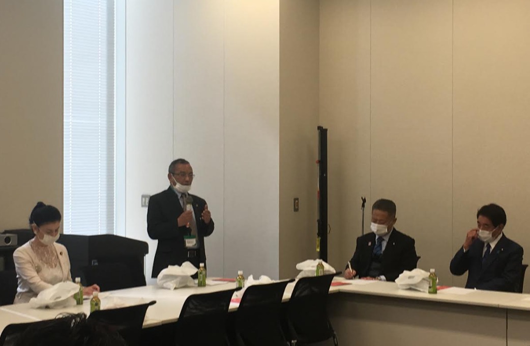 藏人行政中央驻日本办事处代表次旺嘉波·阿若亚博士在会议上发言 照片/驻日本办事处提供